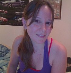 Yay! webcam picked up the red eyes. Ok, a bit weak, but I _tried_. Yay for contacts!